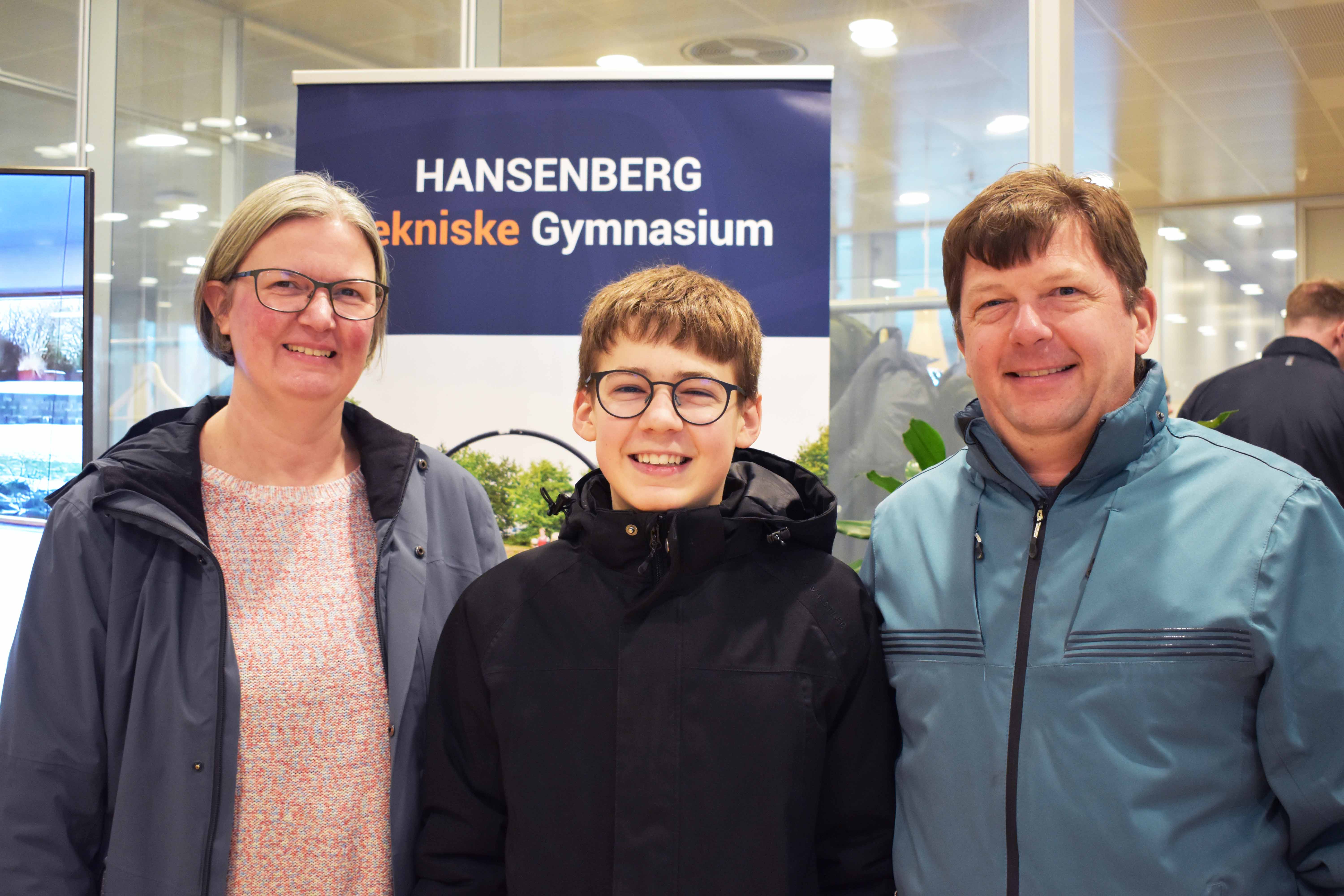 Andreas Friis Christiansen havde sine forældre, Jane og Niels Friis Christiansen, med til Åbent Hus på HTX