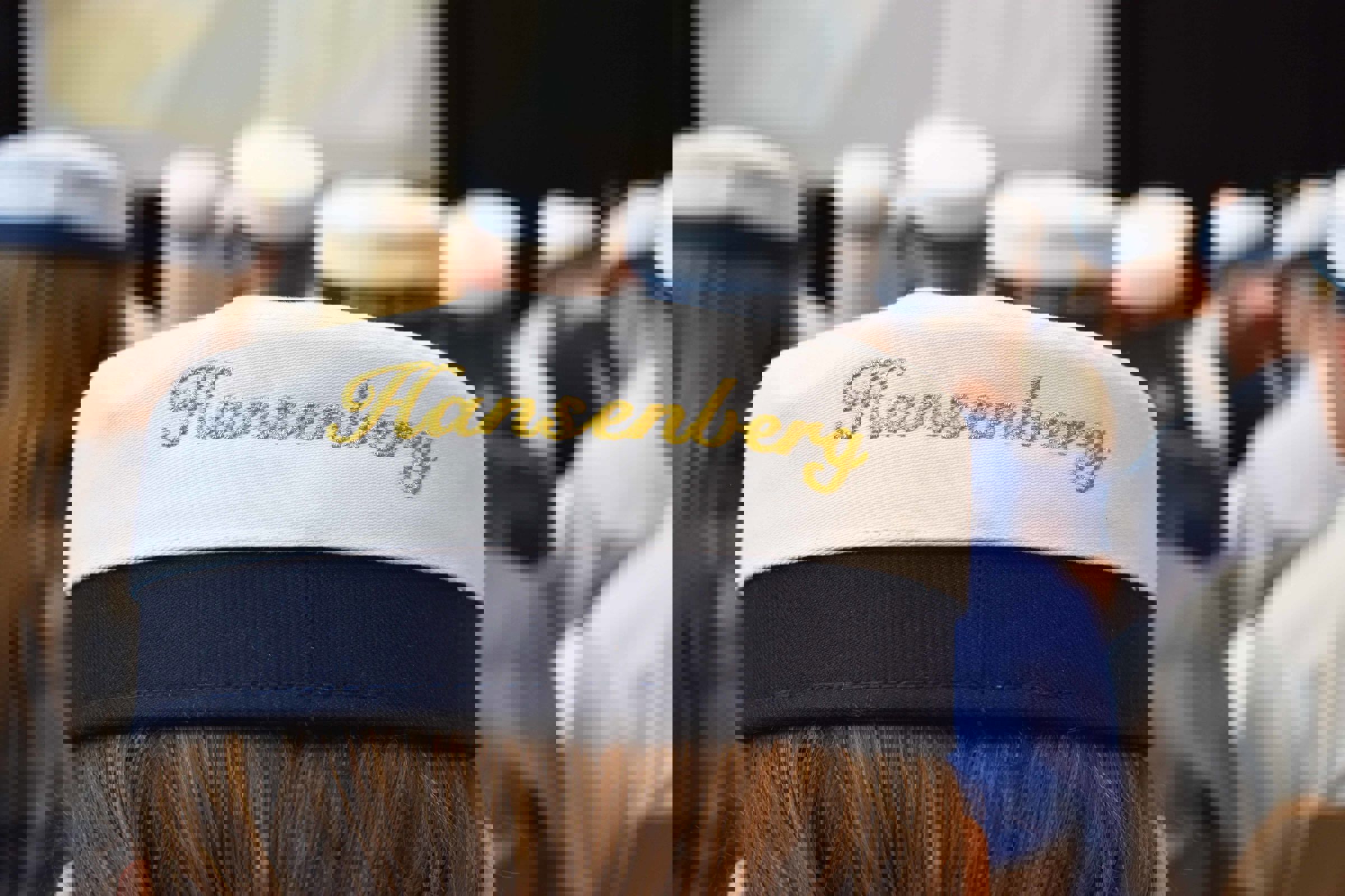 En af de flotte studenterhuer fra en dimission på HANSENBERG Tekniske Gymnasium