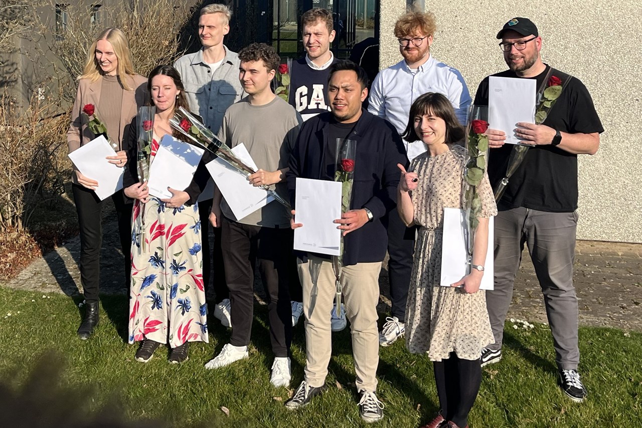 Holdfoto med nye mediegrafikere marts 2025