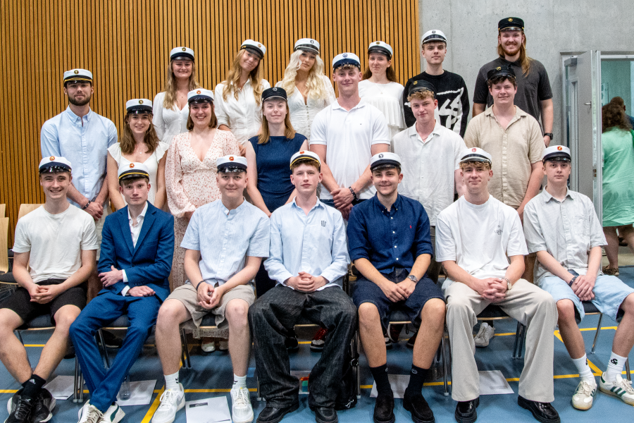 HTX-Studenter 3.X, holdfoto, HANSENBERG Tekniske Gymnasium juni 2026