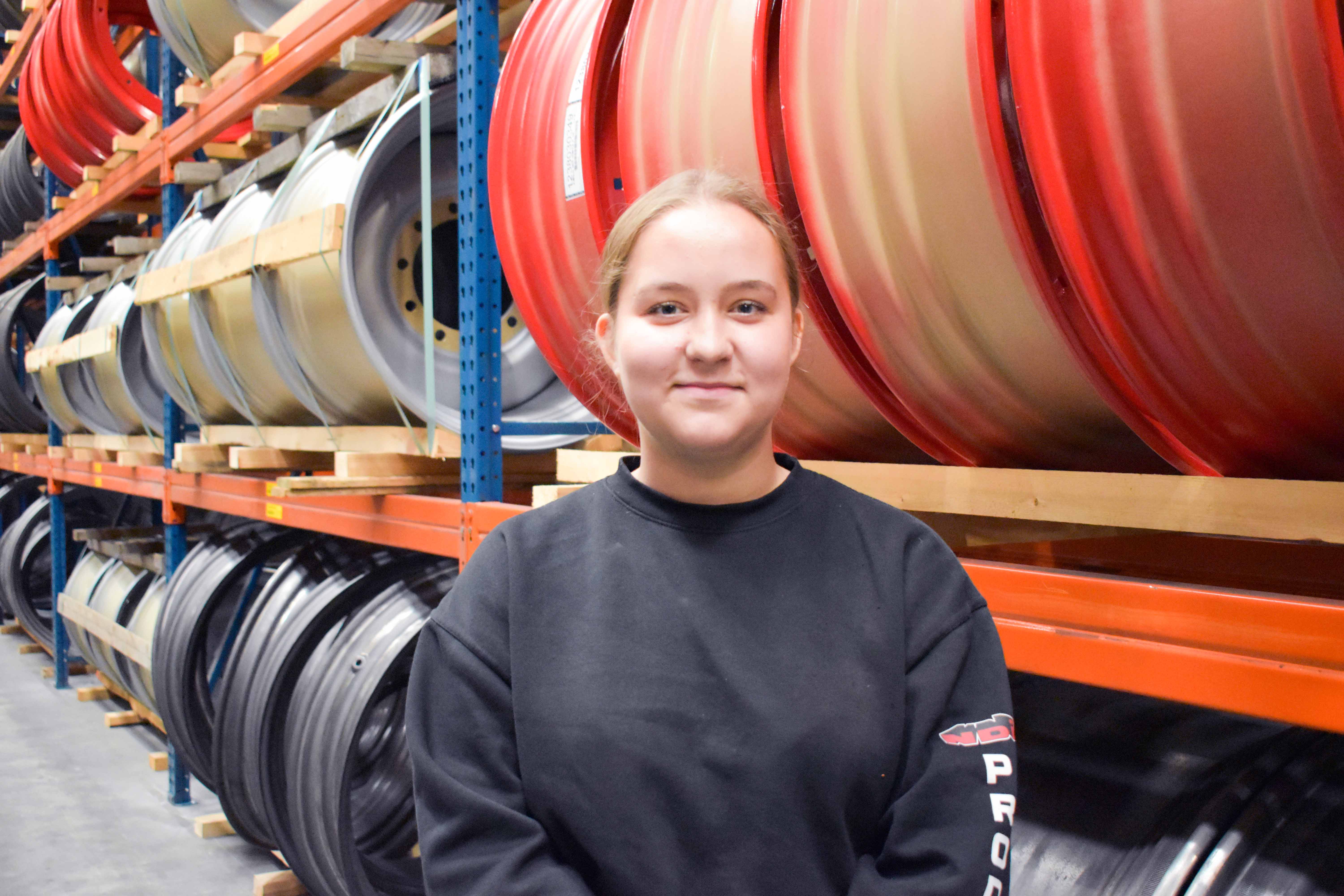 Malou Kraak er smedelærling på HANSENBERG og hos NDI Wheel Production i Brørup.