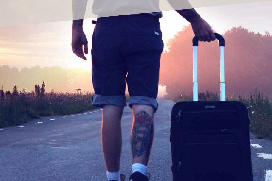 Drag afsted med kufferten som eleven her, hvis du tager en af dine oplæringsperioder i udlandet (OPU)