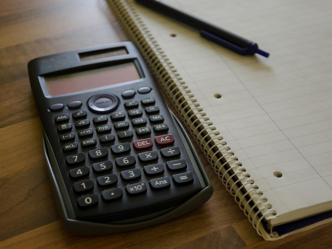 Hvis dine karakterer ikke er høje nok til at søge ind på Hansenberg, kan du stadig få adgang ved at bestå en optagelsesprøve.